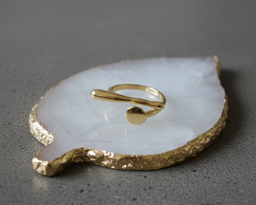 Minimal Open Circle Ring — Adjustable Modern Band