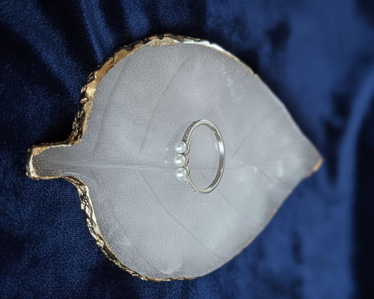 Pearl Mini Line Ring — Gold Dainty Band